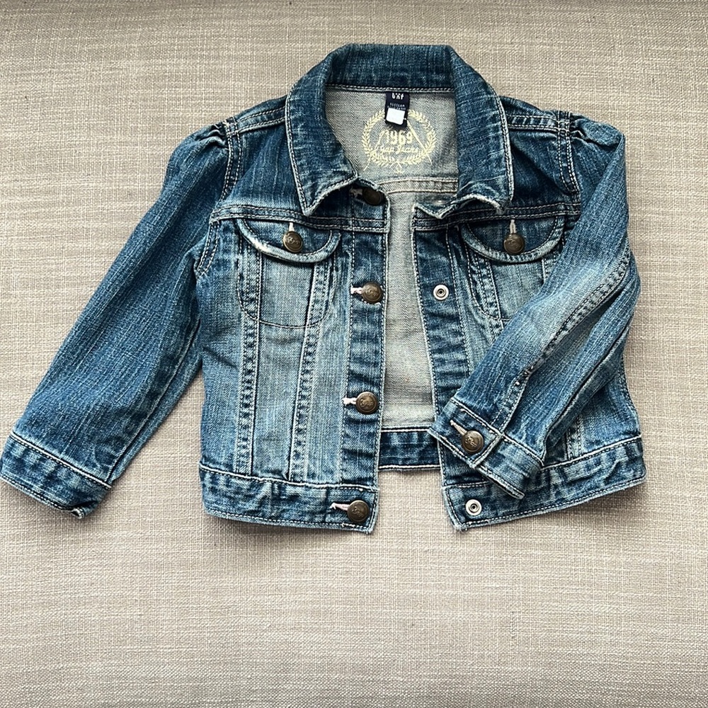 BOGO Gap toddler girl jean jacket with puff shoulders and snap closure - 2T